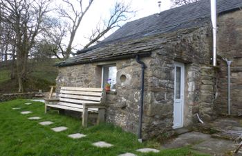 Sally End Holiday Cottage