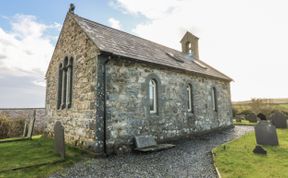 Photo of Eglwys St Cynfil