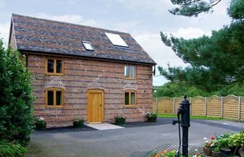 The Old Cider Mill Holiday Cottage