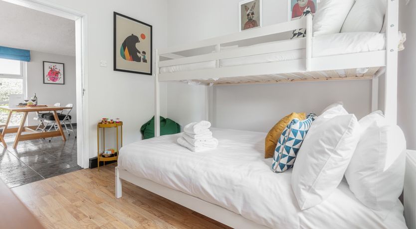 Photo of The Sleepy Shell - AVAILABLE SUMMER DATES