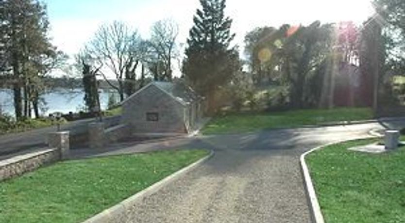 Photo of Lakeside Cottages 1