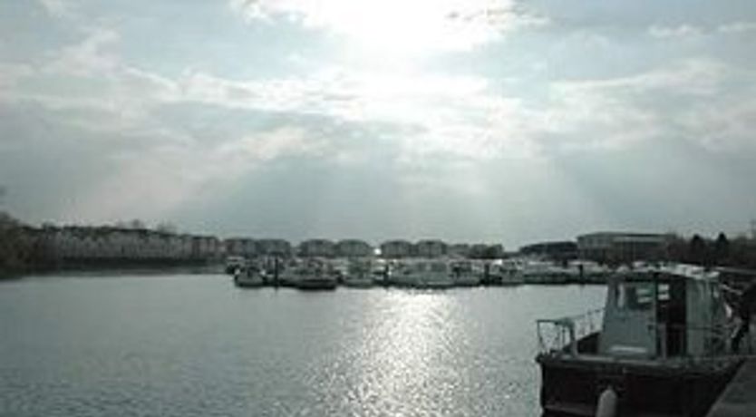 Photo of Lakeside Cottages 1