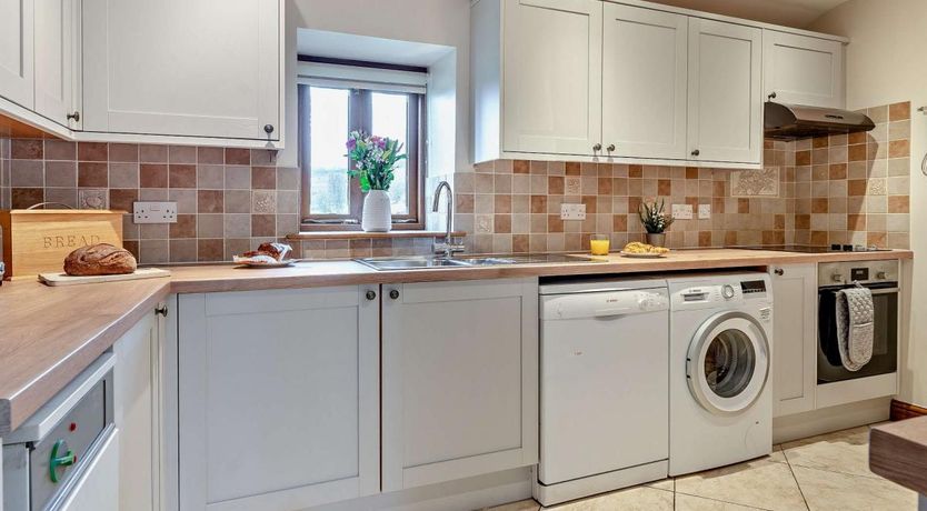 Photo of 2 Bed in Cwmdu