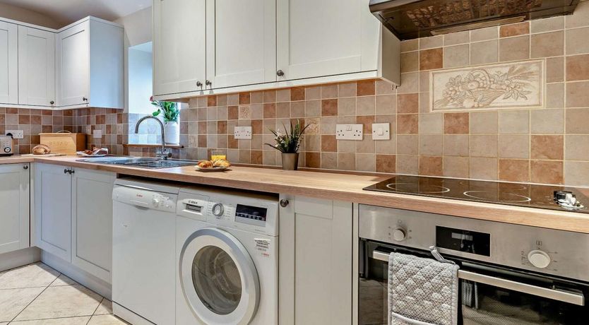 Photo of 2 Bed in Cwmdu