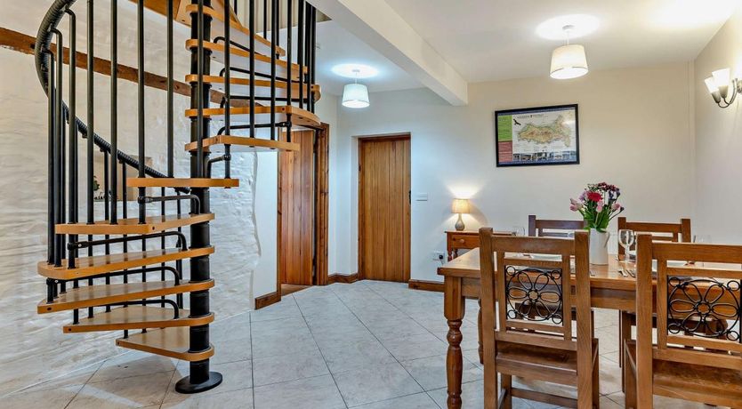 Photo of 2 Bed in Cwmdu