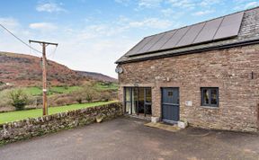 Photo of 2 Bed in Crickhowell