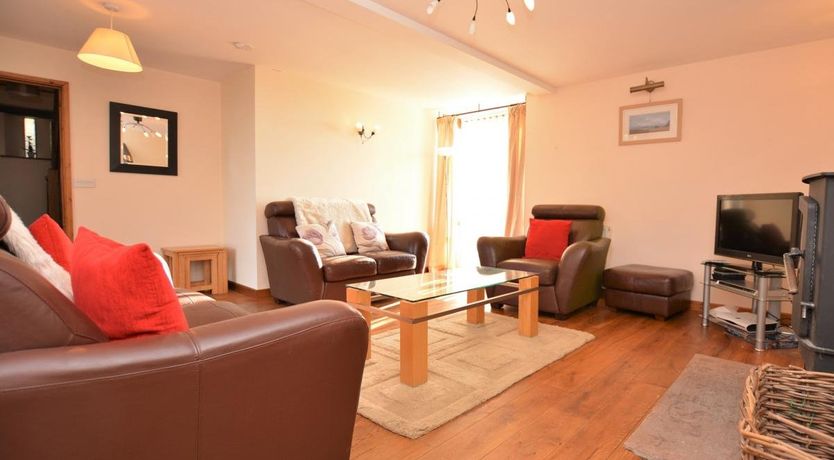 Photo of 3 Bed in Cwmdu