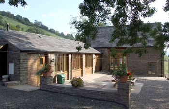 Barn in Mid Wales Holiday Cottage