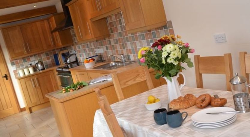 Photo of 3 Bed in Cwmdu