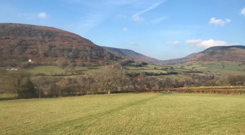 Photo of 3 Bed in Cwmdu