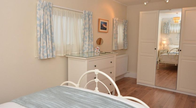 Photo of 1 Bed in Blue Anchor