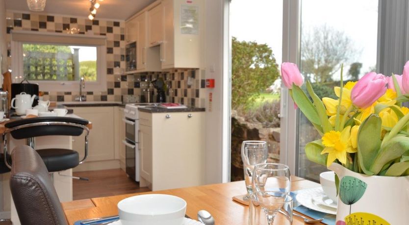 Photo of 1 Bed in Blue Anchor