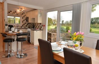 in Blue Anchor (GLANG) Holiday Cottage