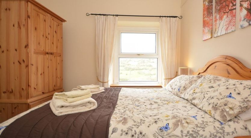 Photo of 4 Bed in Cwmdu