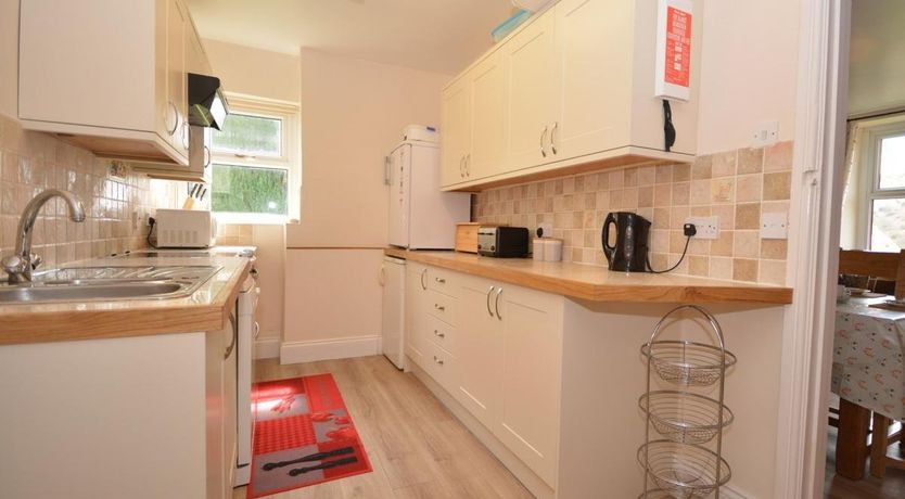 Photo of 4 Bed in Cwmdu