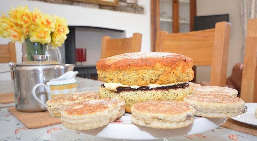 Photo of 4 Bed in Cwmdu