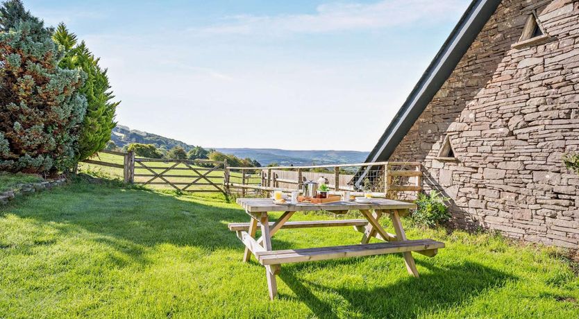 Photo of 4 Bed in Crickhowell