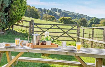 4 Bed in Crickhowell Holiday Cottage