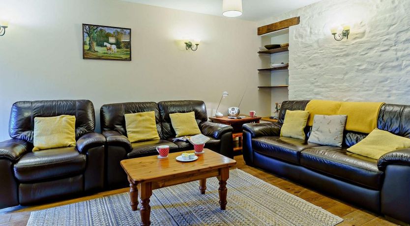 Photo of 2 Bed in Cwmdu