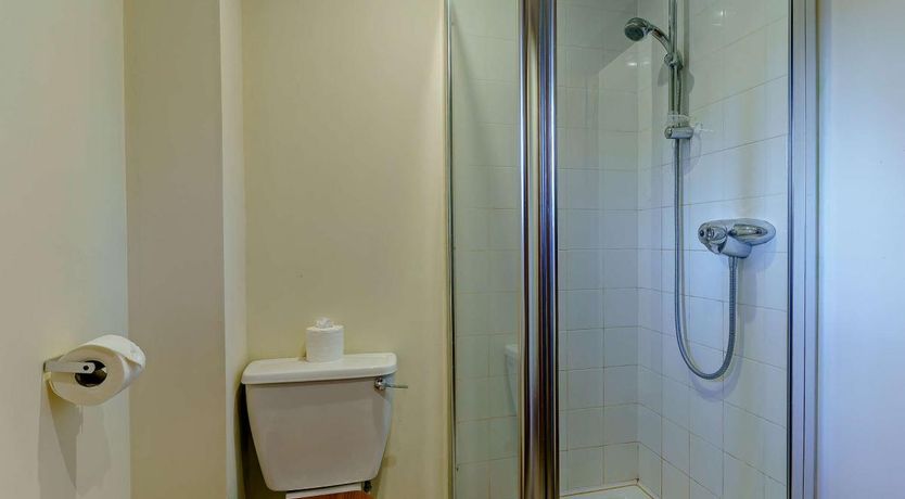 Photo of 2 Bed in Cwmdu