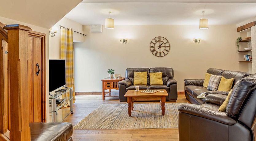 Photo of 2 Bed in Crickhowell