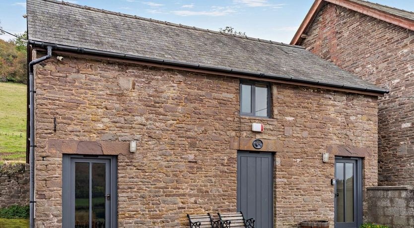 Photo of 2 Bed in Crickhowell