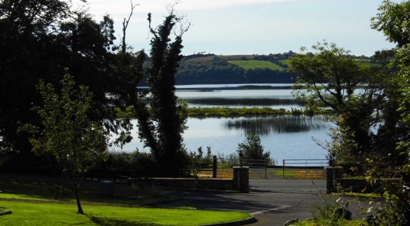 Photo of Lakeside Cottages