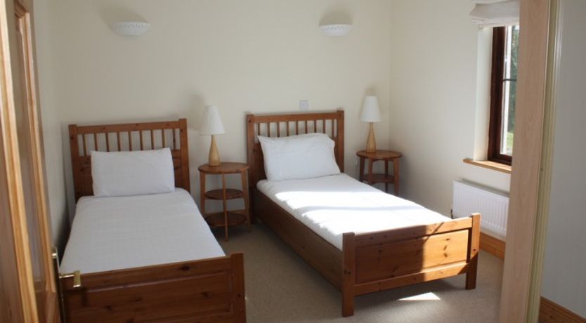 Photo of Lakeside Cottages