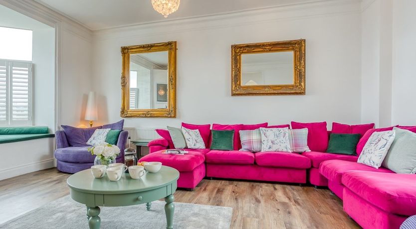 Photo of 6 Bed in Bideford