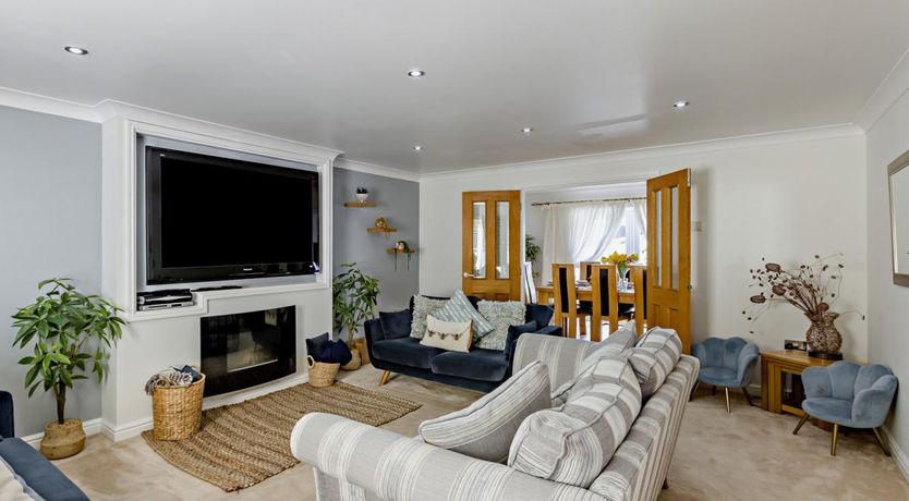 Photo of 4 Bed in Bideford