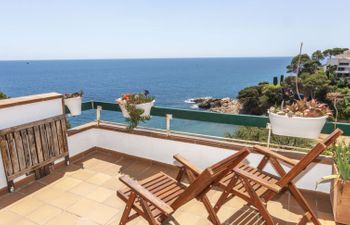 Cala Salionc Apartment
