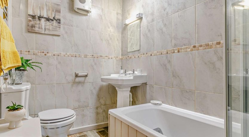 Photo of 2 Bed in Liskeard