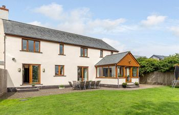 in Morwenstow (CROSS) Holiday Cottage