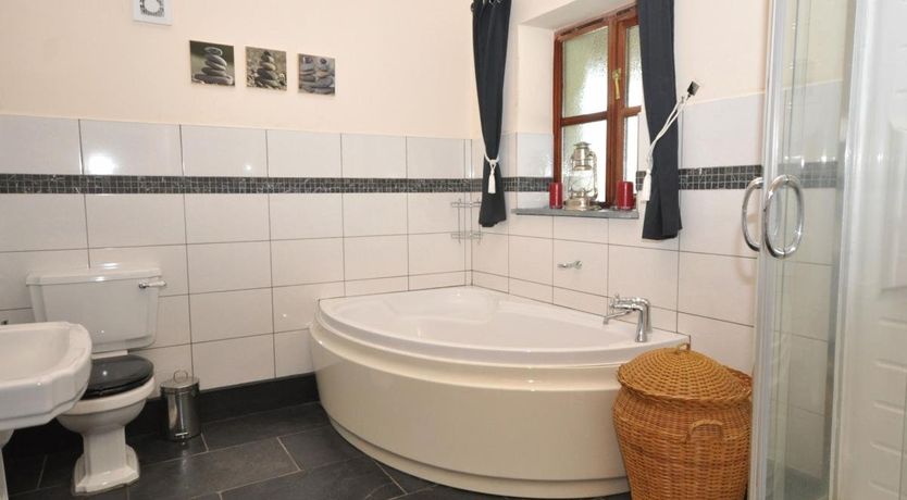 Photo of 3 Bed in Camelford