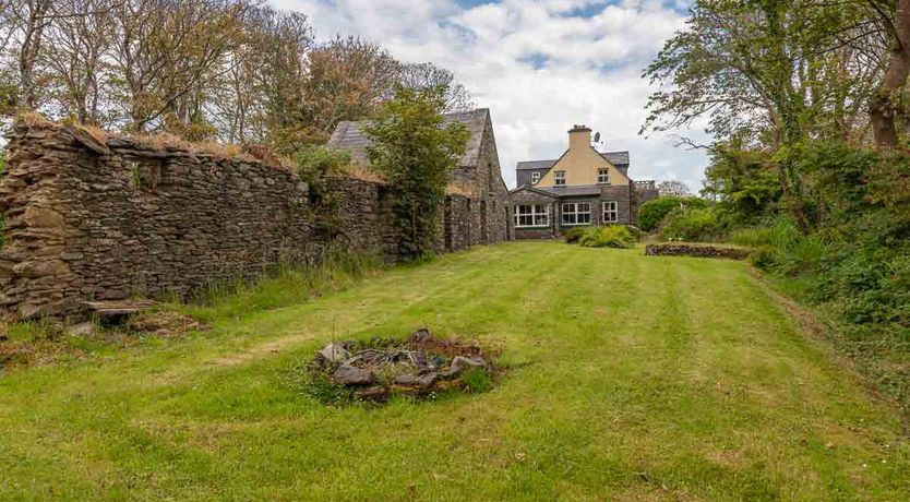 Photo of Coachmans Cottage - MAGICAL HIDEAWAY