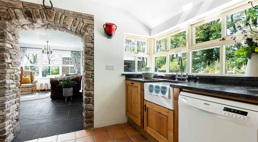 Photo of Coachmans Cottage - MAGICAL HIDEAWAY