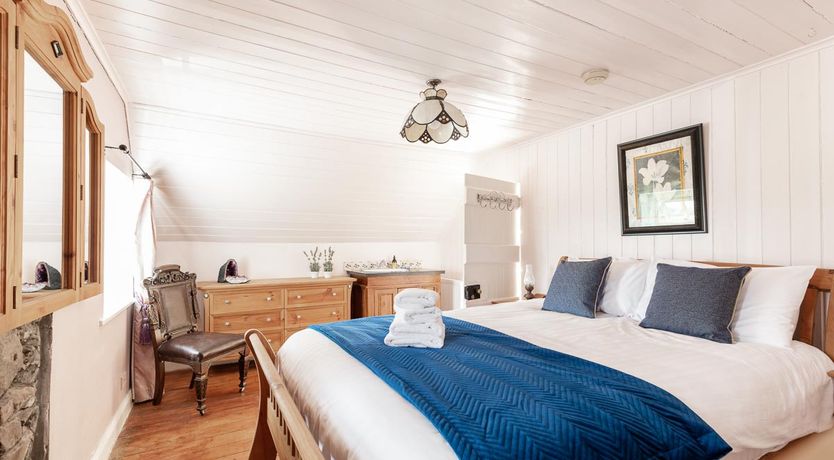 Photo of Coachmans Cottage - MAGICAL HIDEAWAY