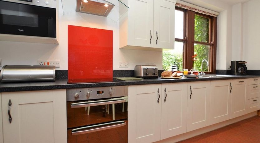 Photo of 4 Bed in Stratton