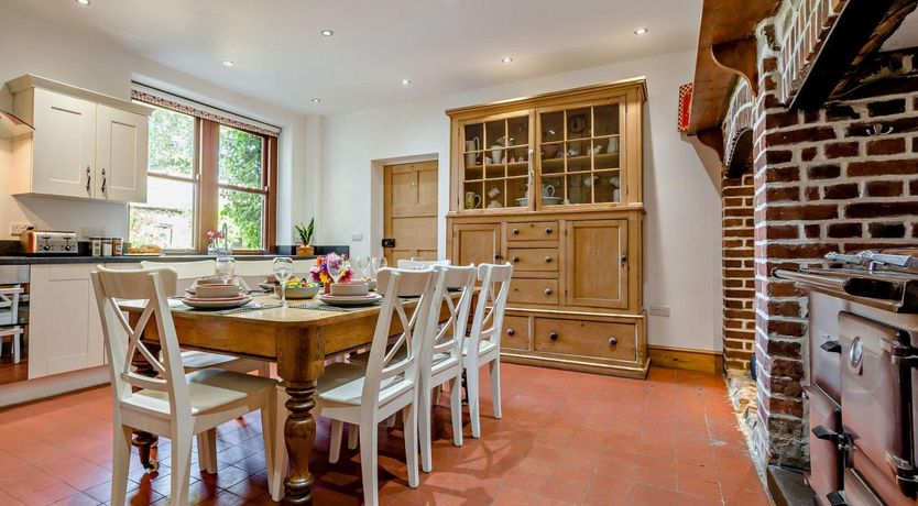 Photo of 4 Bed in Bude