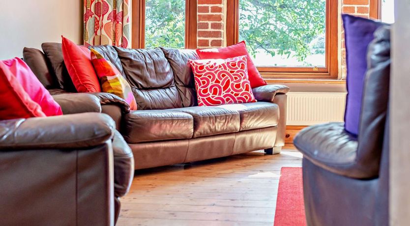 Photo of 4 Bed in Bude