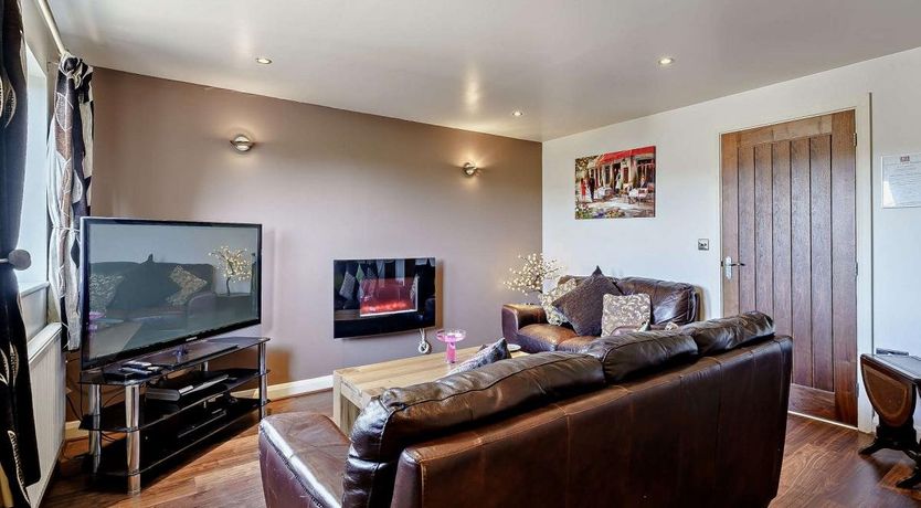Photo of in Mellor (FINCH)