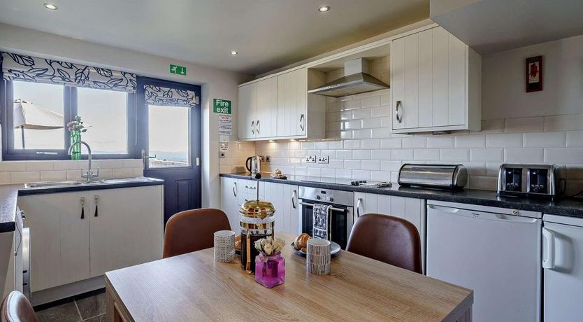 Photo of 2 Bed in Mellor