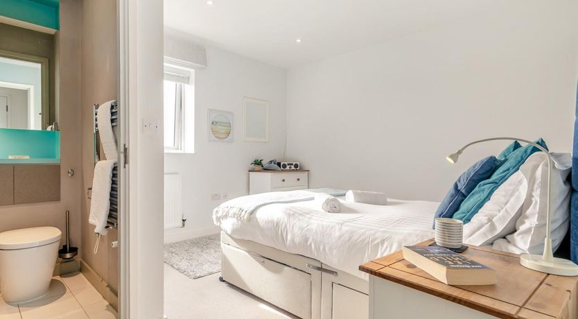 Photo of 2 Bed in Newquay