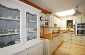 WRITERS LODGE location, location, location !  Holiday Cottage