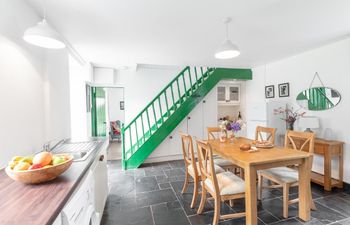 Gleesons Farmhouse - Cosy family home Holiday Cottage