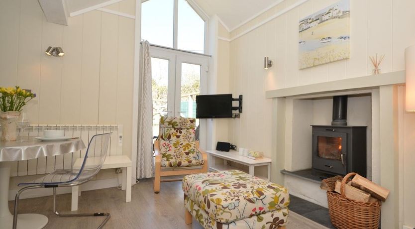 Photo of 1 Bed in Higher Metherell