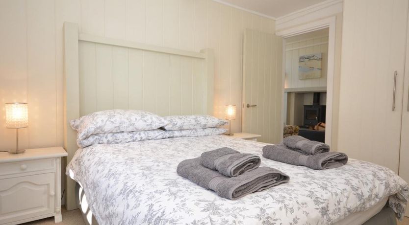 Photo of 1 Bed in Higher Metherell