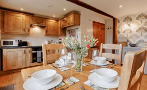 Photo of 2 Bed in Launceston