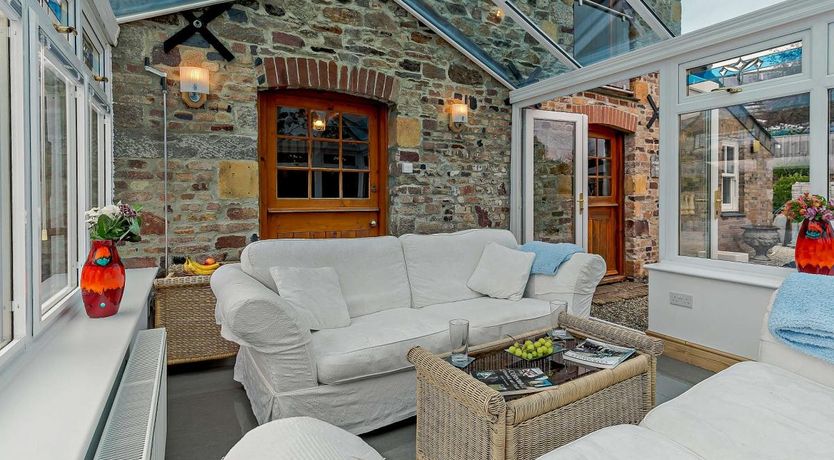 Photo of 1 Bed in Lower Metherell