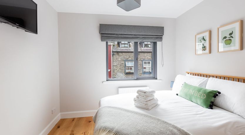 Photo of Aistear - TOWN CENTRE WITH PRIVATE BALCONY 